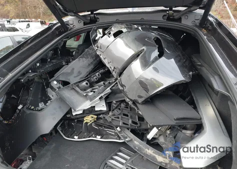 2022 BMW X6 xDrive40I z USA, uszkodzony, nr VIN 5UXCY6C08N9J42392